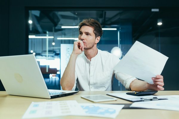 Comprendre les contrats et obligations dans le portage salarial en suisse